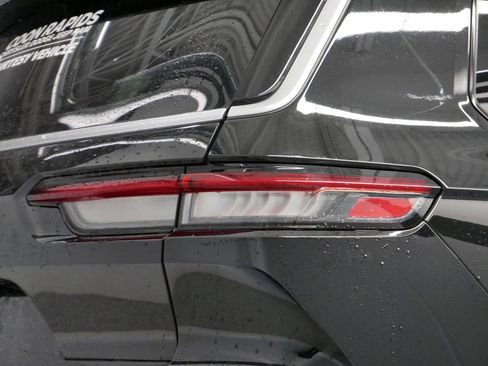 Certified 2022 Jeep Grand Cherokee L Summit w/ Advanced Protech Group IV image 20