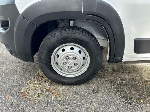Used 2023 RAM ProMaster 2500 FWD image 24