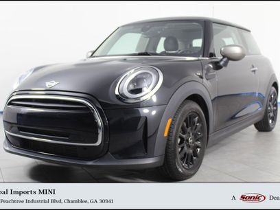 Used 2023 MINI Cooper 2-Door Hardtop w/ Signature Upholstery Package
