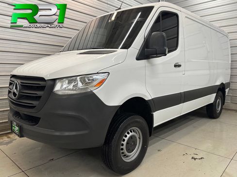 Used 2019 Mercedes-Benz Sprinter 4x4 144 image 1