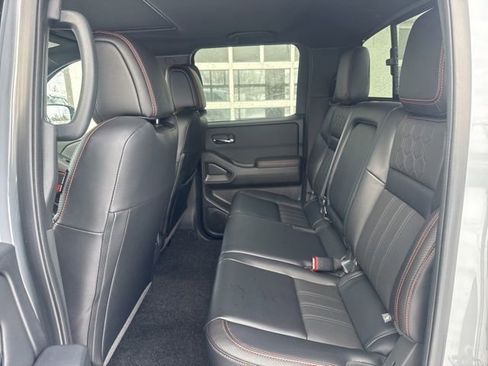 Used 2023 Nissan Frontier PRO-4X w/ Pro-4X Premium Package image 19
