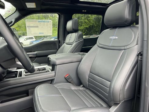 New 2025 Ford F250 Platinum image 13