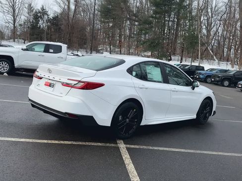 New 2026 Toyota Camry SE image 8