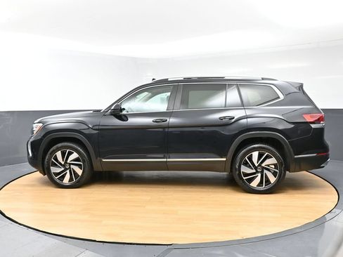Used 2024 Volkswagen Atlas SEL AWD/4WD image 46