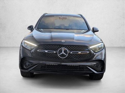 Used 2026 Mercedes-Benz GLC 300 4MATIC image 2