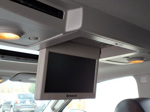 Used 2017 Buick Enclave Premium w/ Trailering Package image 13