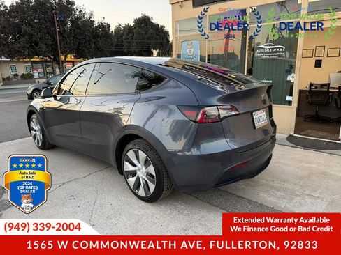 Used 2021 Tesla Model Y Long Range image 10
