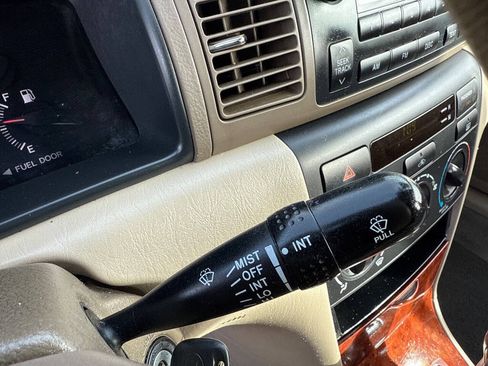 Used 2008 Toyota Corolla S image 25