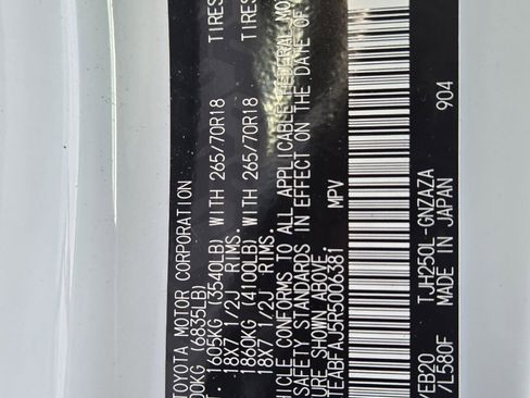 Used 2024 Toyota Land Cruiser image 32