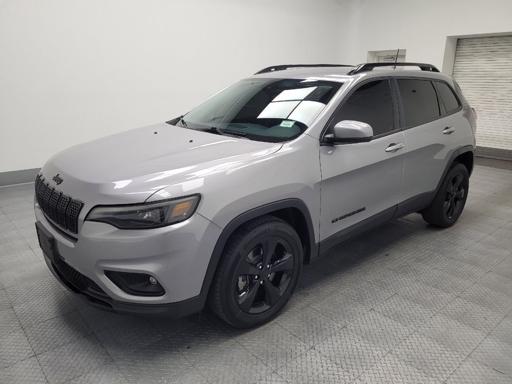 Used 2020 Jeep Cherokee Latitude Plus FWD image 3