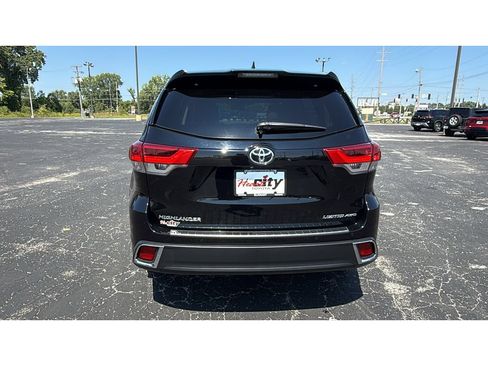 Certified 2019 Toyota Highlander Limited Platinum AWD/4WD image 6