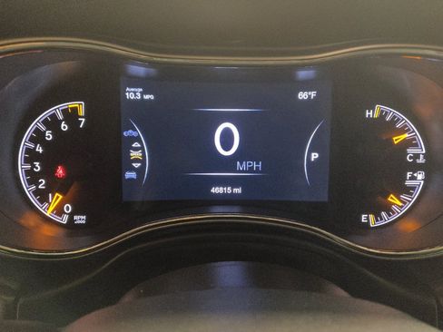 Used 2019 Jeep Grand Cherokee Altitude RWD image 23