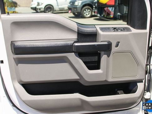 Used 2020 Ford F250 XL w/ Power Equipment Group image 13