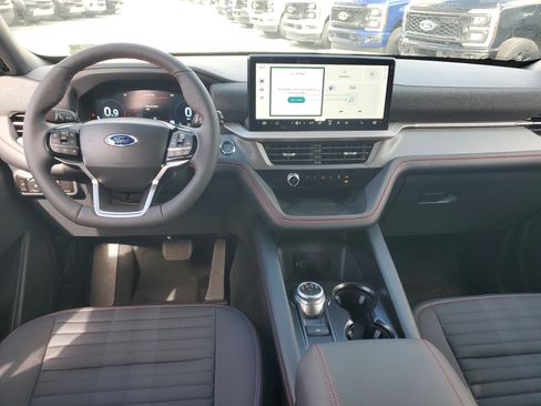 New 2026 Ford Explorer ST-Line w/ ST-Line Street Pack image 9