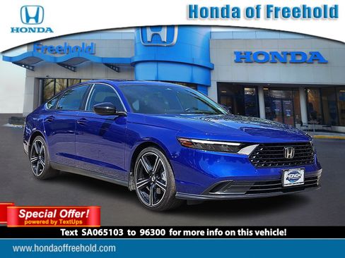 Used 2025 Honda Accord Sport image 1