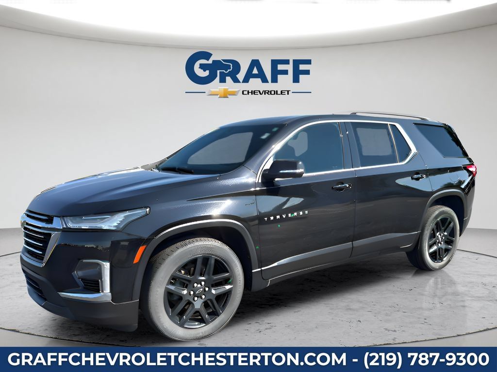 Used 2023 Chevrolet Traverse LT w/ Rear Camera Mirror Package AWD/4WD image 2