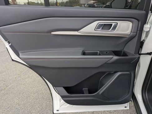 New 2026 Ford Explorer Active w/ Active Comfort Package image 24