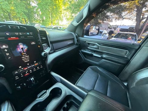 Used 2022 RAM 1500 Laramie w/ Sport Appearance Package AWD/4WD image 16