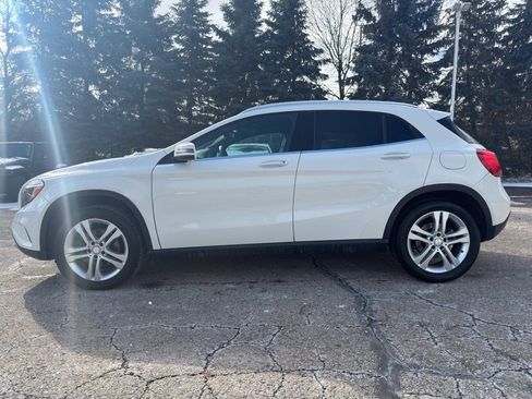 Certified 2016 Mercedes-Benz GLA 250 4MATIC image 7