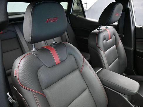 Used 2025 Chevrolet Trax RS FWD image 39