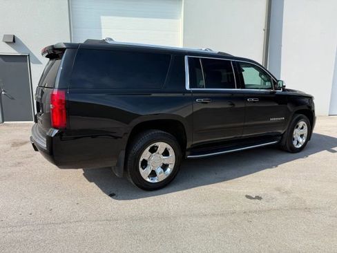 Used 2019 Chevrolet Suburban Premier w/ Max Trailering Package AWD/4WD image 9