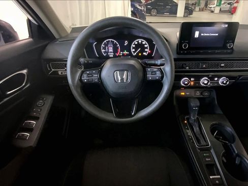 Used 2022 Honda Civic LX image 5