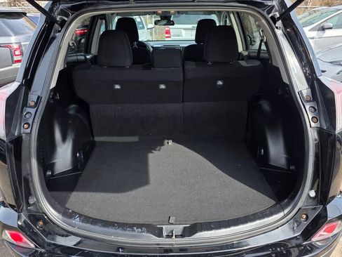 Used 2017 Toyota RAV4 LE w/ All Weather Liner Package AWD/4WD image 38