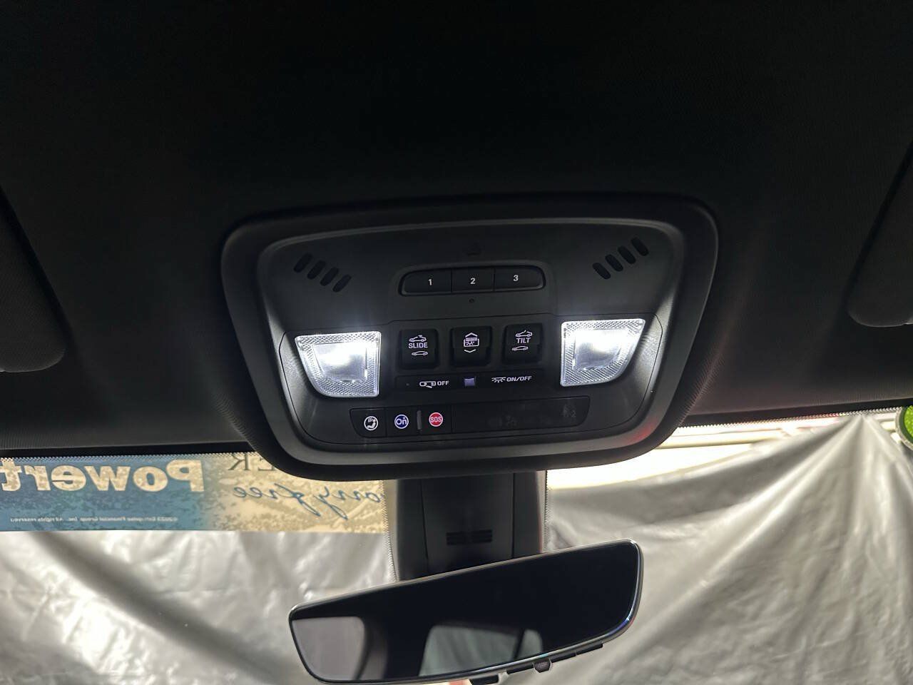 Used 2023 Chevrolet Traverse High Country w/ LPO, Cargo Package AWD/4WD image 25