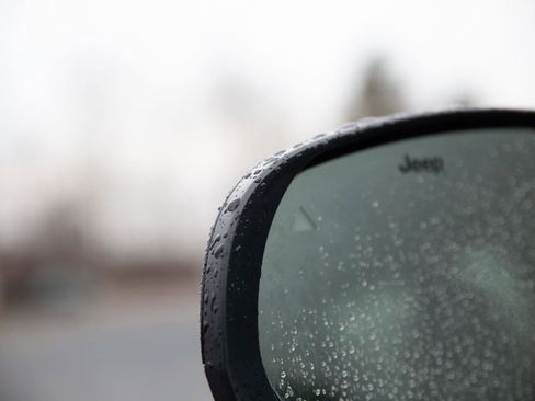 Used 2024 Jeep Compass Latitude image 10