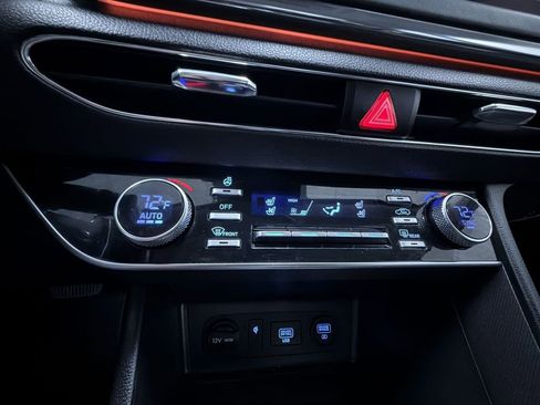 Used 2022 Hyundai Sonata Limited image 23