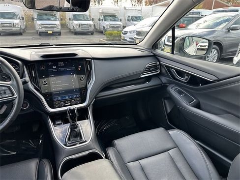 Used 2023 Subaru Outback Limited image 17