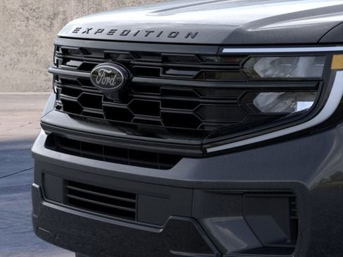 New 2026 Ford Expedition Platinum w/ Stealth Appearance Package AWD/4WD image 17