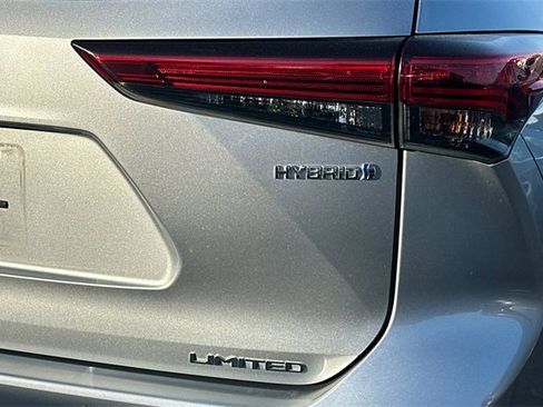 Used 2020 Toyota Highlander Limited image 7