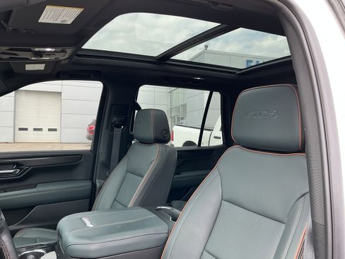 Certified 2025 GMC Yukon AT4 image 8