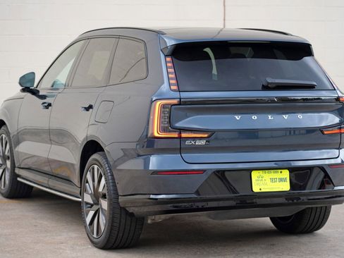 Used 2025 Volvo EX90 Ultra AWD/4WD image 50