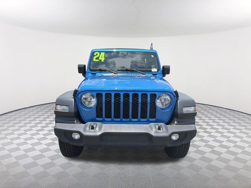 Used 2024 Jeep Wrangler Unlimited Sport AWD/4WD image 2