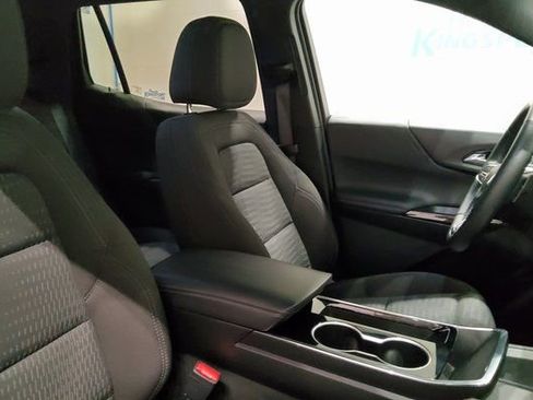 Used 2025 Chevrolet Equinox LT image 22