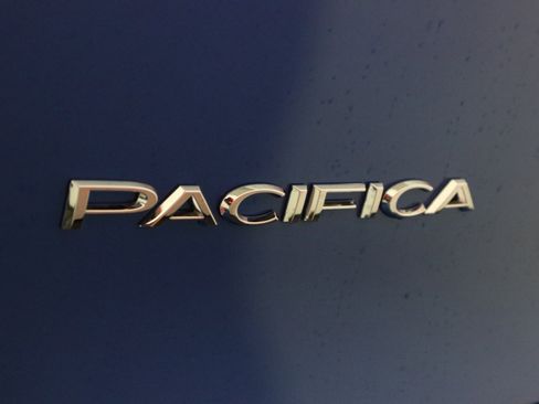 New 2026 Chrysler Pacifica Select image 37