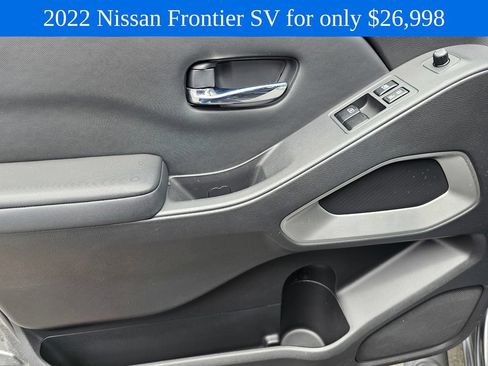 Used 2022 Nissan Frontier SV w/ Technology Package RWD image 18