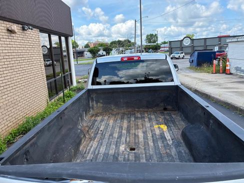 Used 2017 RAM 3500 Tradesman w/ Chrome Appearance Group AWD/4WD image 5