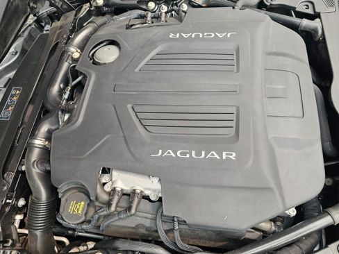 Used 2016 Jaguar F-TYPE R AWD/4WD image 21