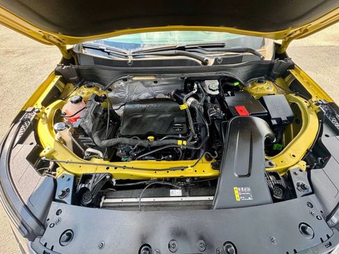 Used 2024 Chevrolet Trax RS image 12