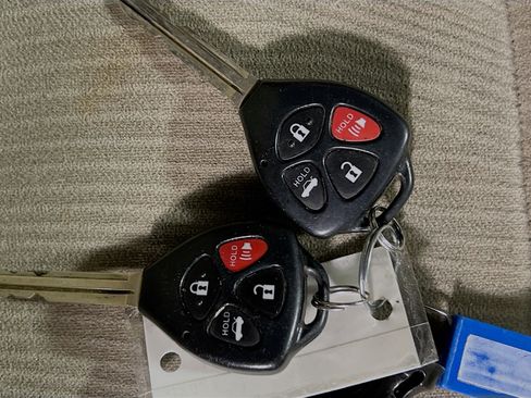 Used 2012 Toyota Corolla LE image 34