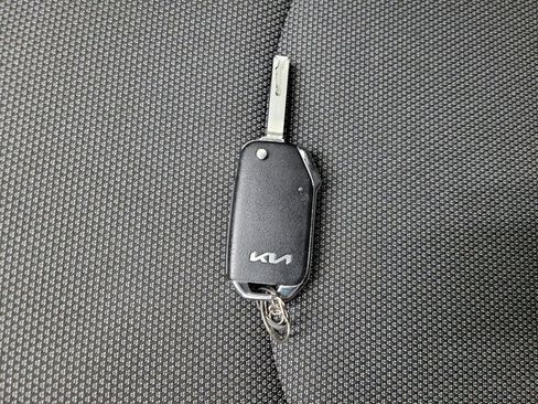 Used 2023 Kia Forte LXS image 32