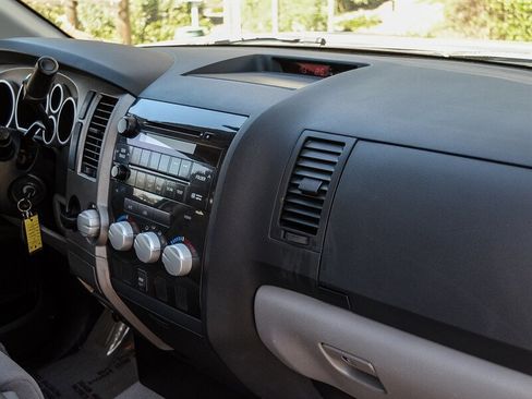 Used 2010 Toyota Tundra 2WD Double Cab image 16