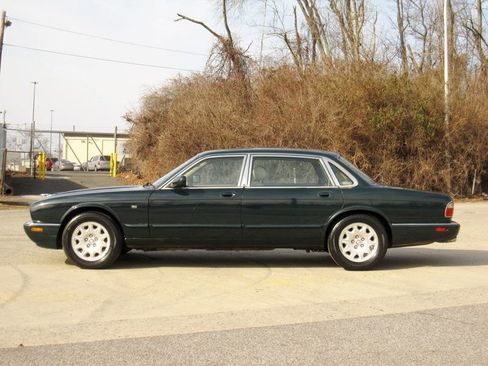 Used 2000 Jaguar XJ8 image 6