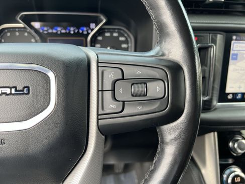 Used 2021 GMC Yukon Denali w/ Denali Premium Package AWD/4WD image 35