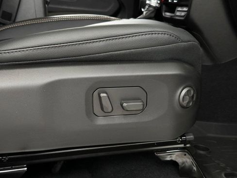 New 2025 Jeep Gladiator Sport w/ Premium Package image 26