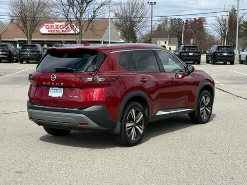 Used 2021 Nissan Rogue SL w/ Premium Package image 4