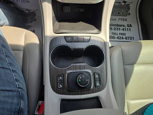 Used 2020 GMC Acadia SLT w/ Trailering Package FWD image 31